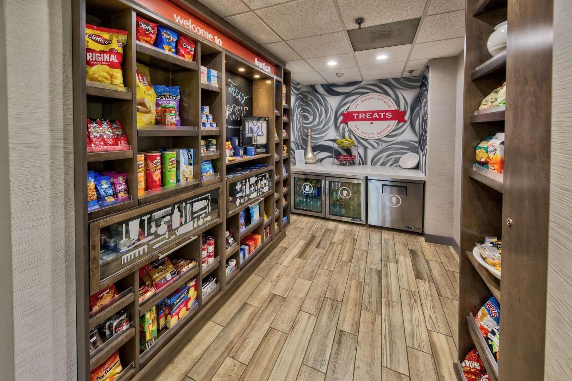 Hampton Inn & Suites Memphis-Wolfchase Galleria Бартлетт Экстерьер фото