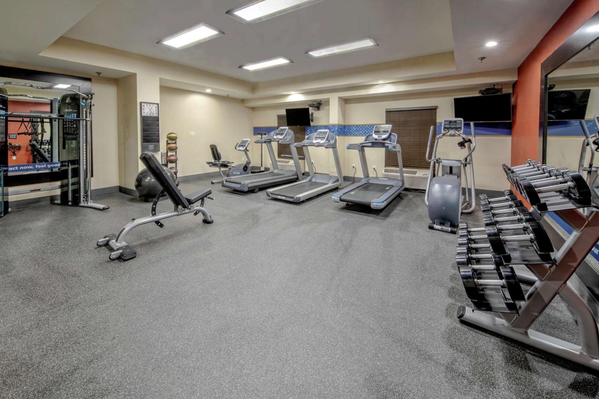 Hampton Inn & Suites Memphis-Wolfchase Galleria Бартлетт Экстерьер фото